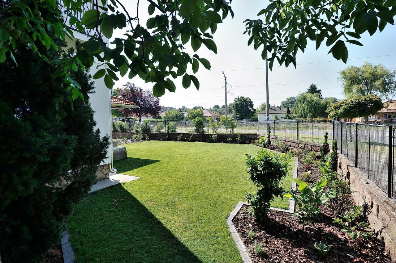 Best Apartman Lelle Balatonlelle Exterior foto